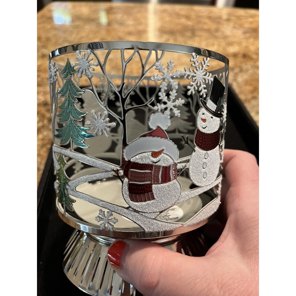 2023 Bath And Body Works 3 Wick Pillar Candle Holder Happy Snowmen Brand New - Picture 4 of 6